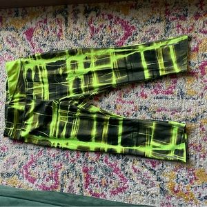 Nike Dri-Fit leggings, calf length, back zipper pocket, size small